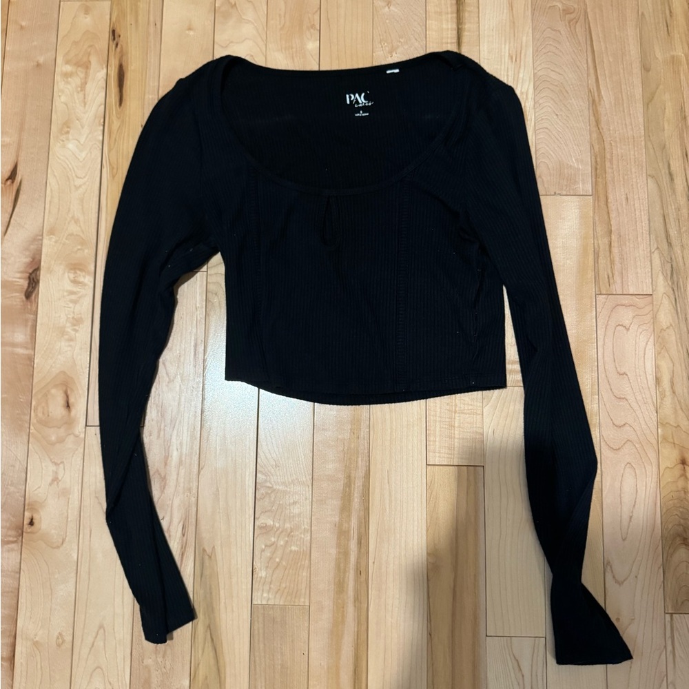 Women's Black Long Sleeve Top